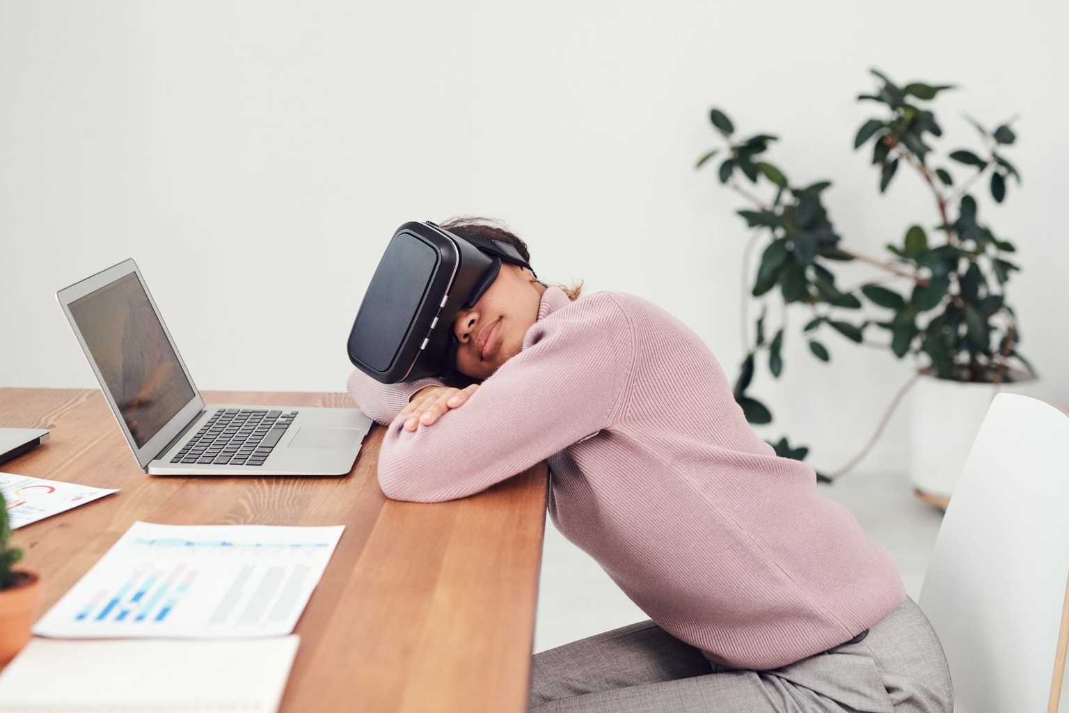 How Virtual Reality Is Revolutionizing Community Engagement in 2026 — Addressing Common Challenges