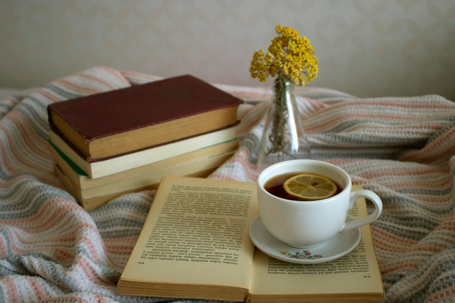 The Hidden Benefits of Community Book Clubs for Mental Health and Social Bonds — Silent Book Clubs: A Quiet Revolution f